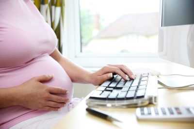 Сроки выплаты пособия по беременности и родам: выдвигаемые требования и условия